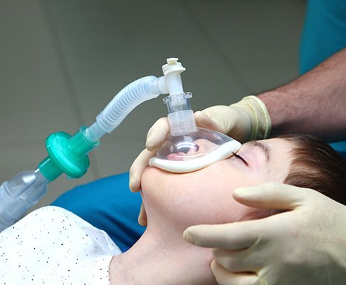 Child at hospital receiving general anesthesia